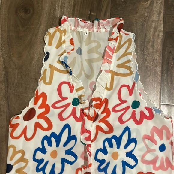 *New* Floral Dress - Picture 2 of 5